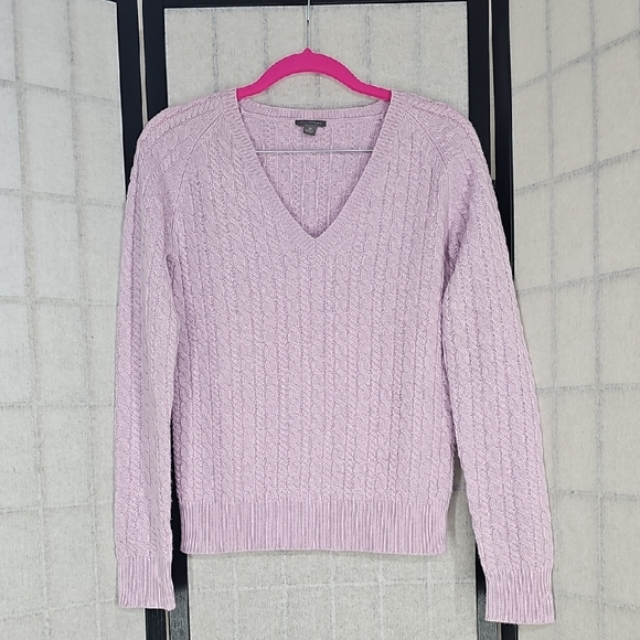 Ann Taylor Cashmere Light Purple V-Neck Sweater Size XS - Picture 1 of 5